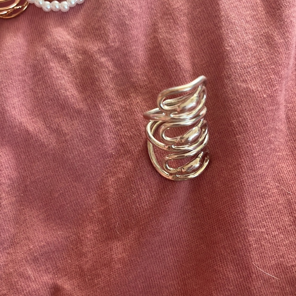 Funky silver ring - Picture 3 of 3